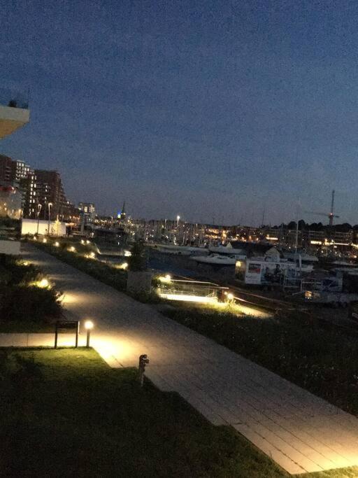 Апартаменты Bo Med Stil Og Udsigt Til Aarhus Lystbadehavn Экстерьер фото